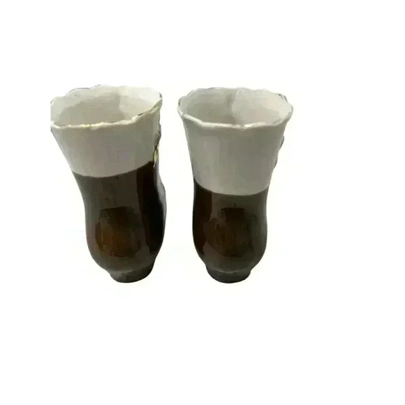 Set of Vintage Porcelain Miniature Shoe Vases Brown with Applied Flowers 3" Tall - Picture 5 of 9